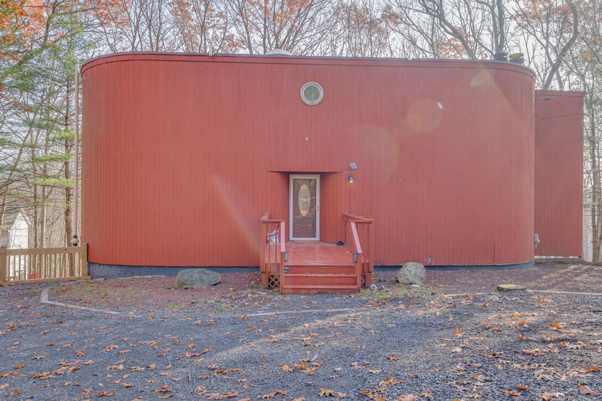 Unique Roundhouse: Hot Tub-Game Room-Firepit&More! Bushkill Exterior foto