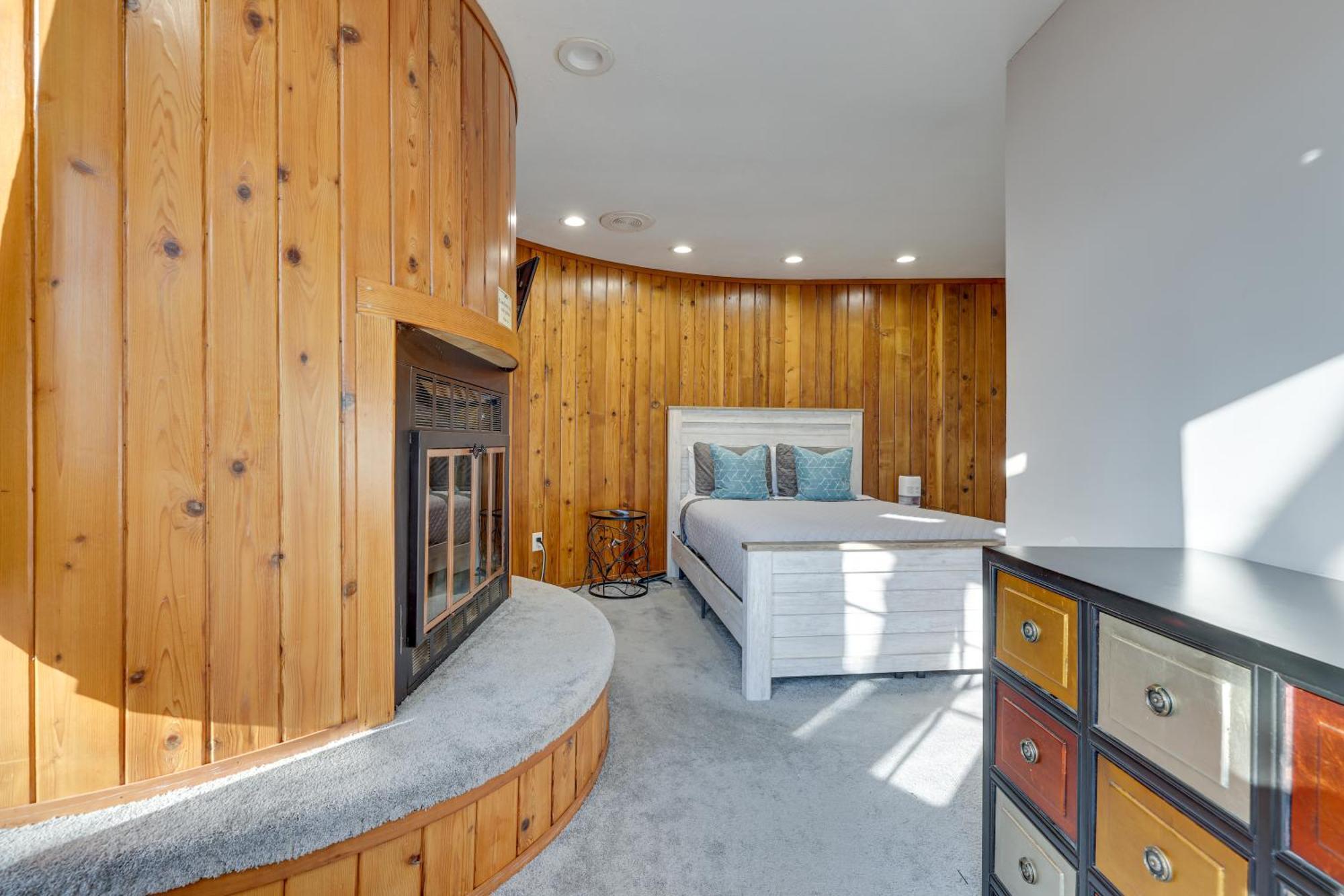 Unique Roundhouse: Hot Tub-Game Room-Firepit&More! Bushkill Exterior foto