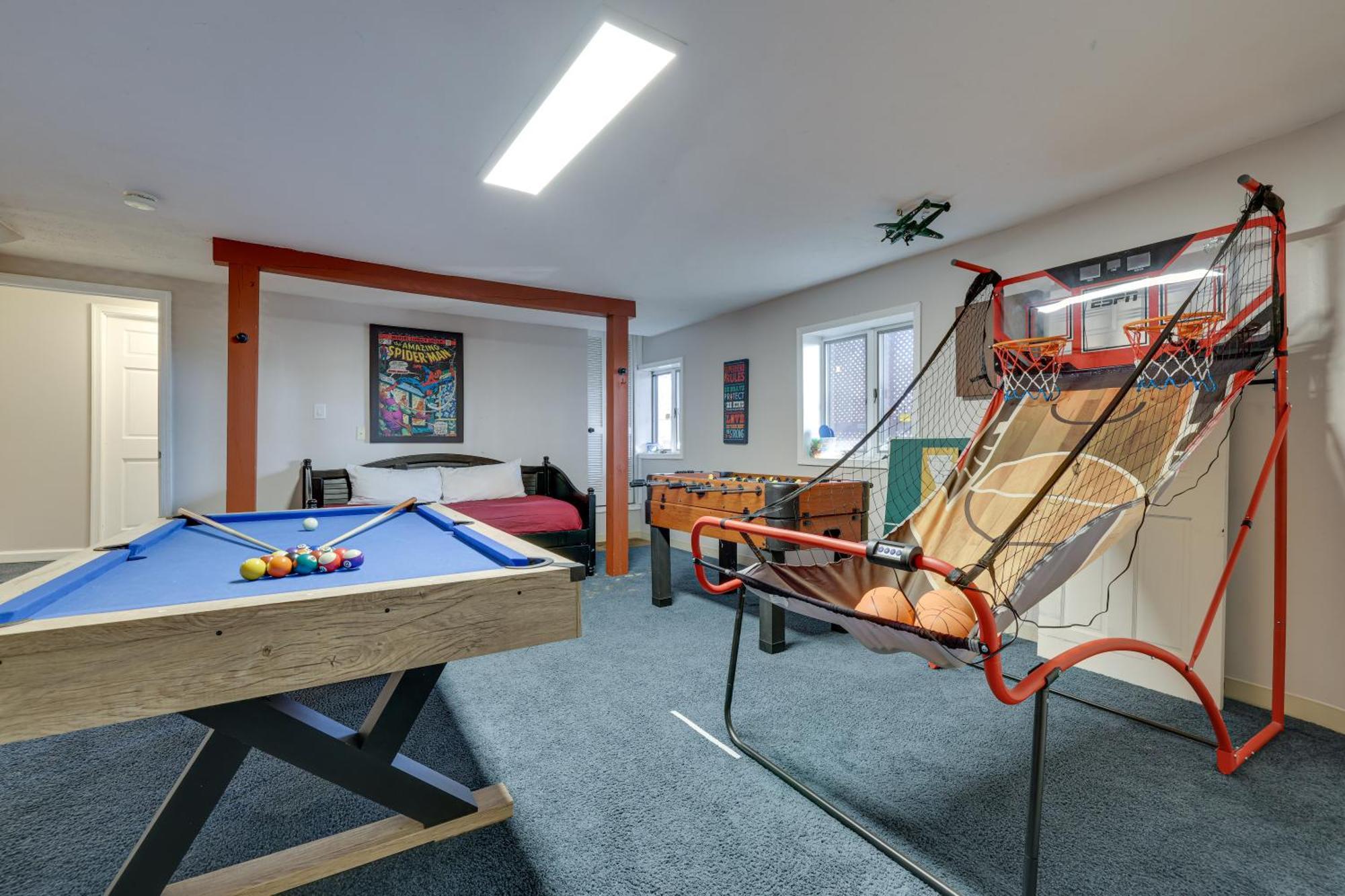 Unique Roundhouse: Hot Tub-Game Room-Firepit&More! Bushkill Exterior foto